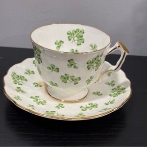 Aynsley fine bone china England shamrock clover tea cup saucer gold trim flaw
